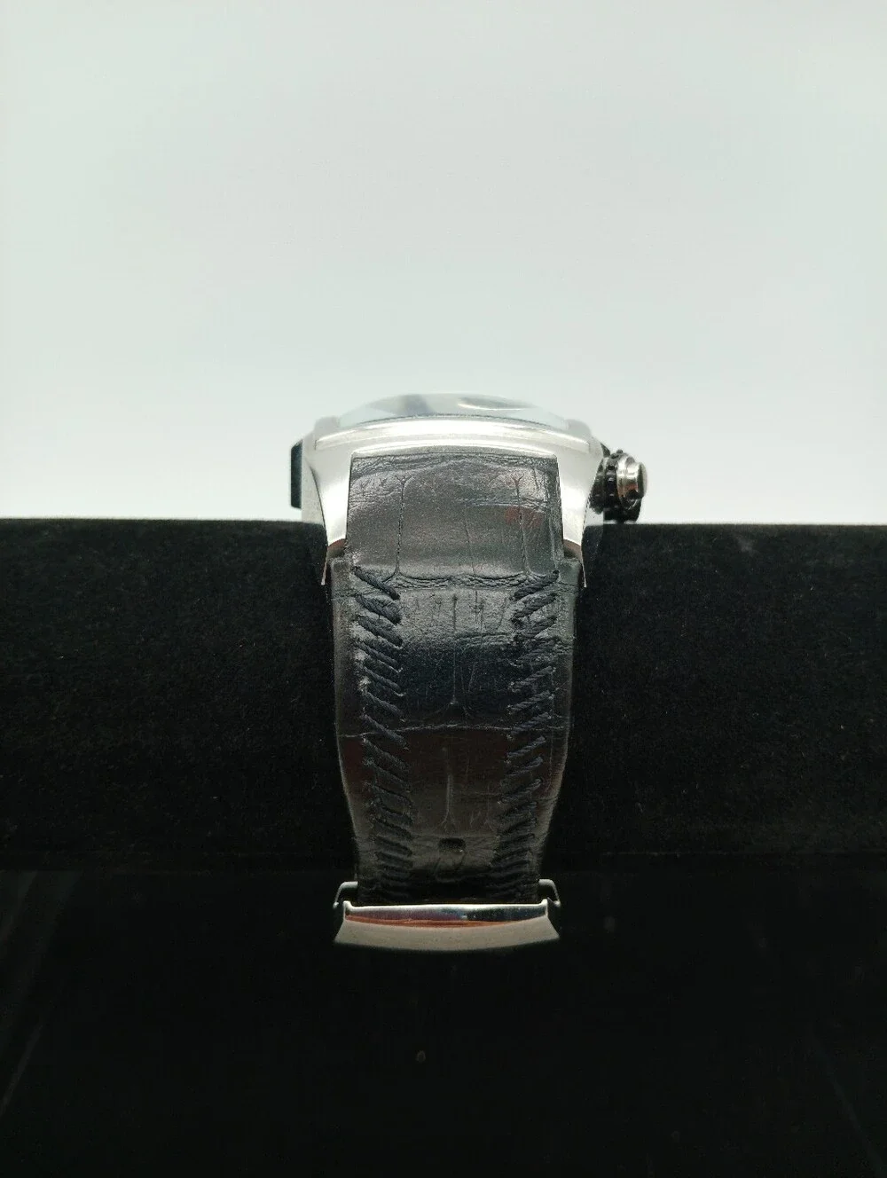 Invicta three case